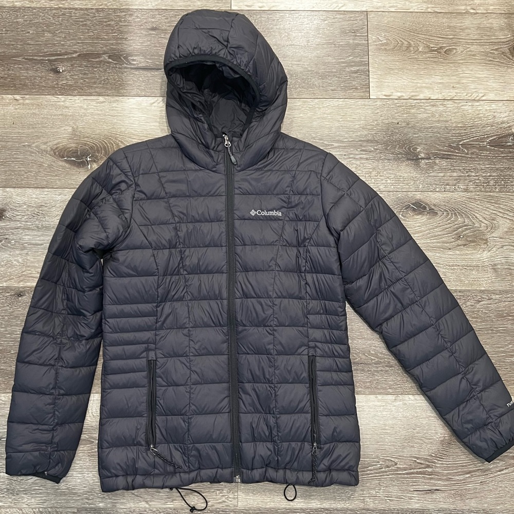 COLUMBIA SPORTSWEAR PUFFER JACKET | SIZE M